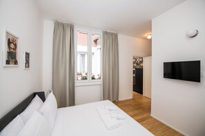 2 bedrooms, iron/ironing board, free WiFi, bed sheets - Gorgeous apartments near Olympic Village and Prada foundation (Milano)