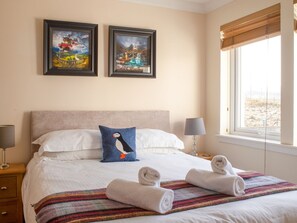 3 bedrooms, travel crib, free WiFi