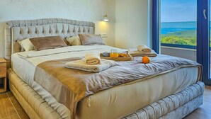 4 bedrooms, free WiFi - Wonderful private villa for 7 people with A/C, hot tub, WIFI, private pool, TV and terrace (Viskovići)