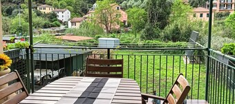 Detached house surrounded by greenery