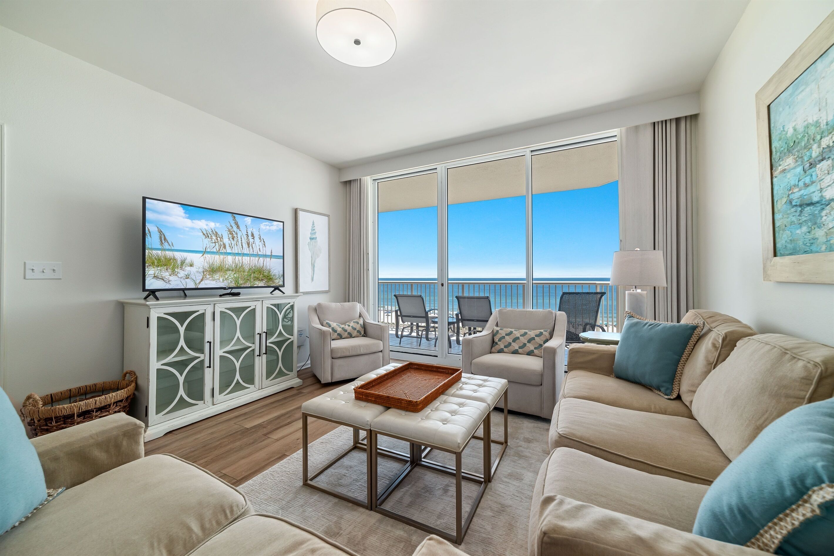 Smart TV, foosball, table tennis