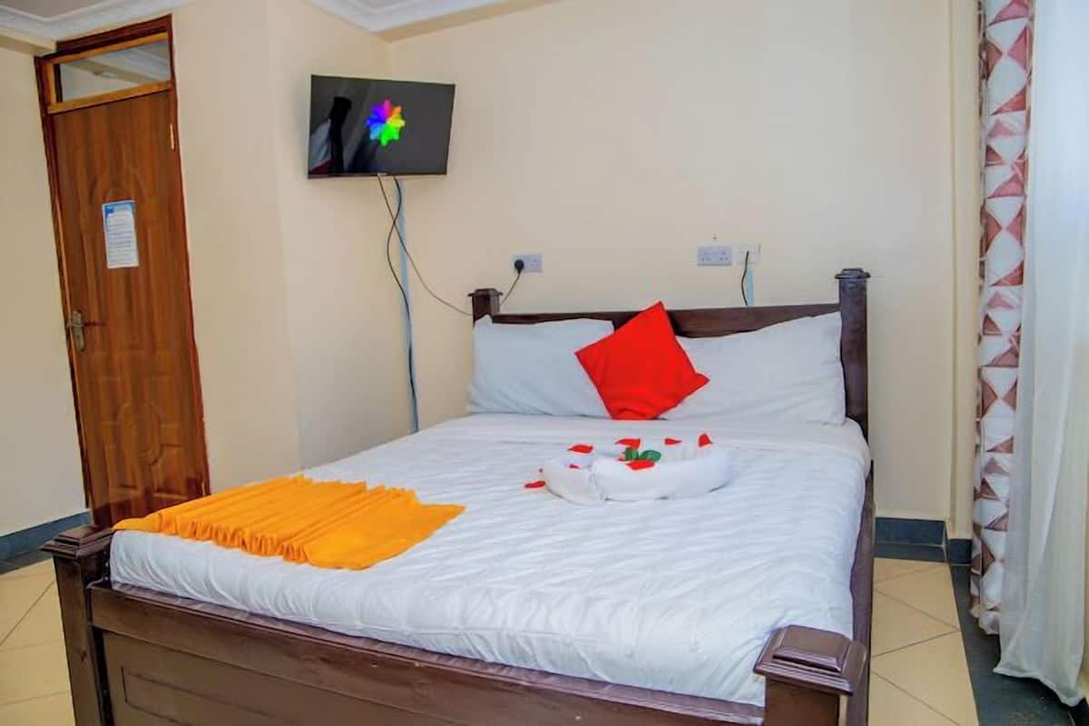 Standard Single Room, City View | Free WiFi, bed sheets