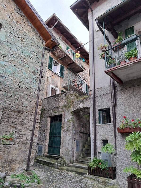 Exterior - MARIO'S HOUSE, near to VARENNA (Perledo)