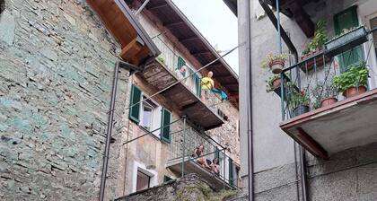 MARIO'S HOUSE, near to VARENNA