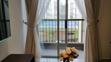 Apartment, 3 Bedrooms, Accessible, Smoking | Living room | Flat-screen TV