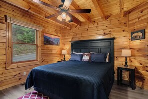 2 bedrooms, free WiFi, bed sheets - Breathtaking Views, Hot Tub Resort Pool, Pool Table + Free Tickets! Gas Grill (Pigeon Forge)