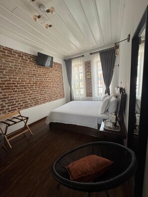 Rom – standard, ikke-røyk, byutsikt | Wi-fi (inkludert)