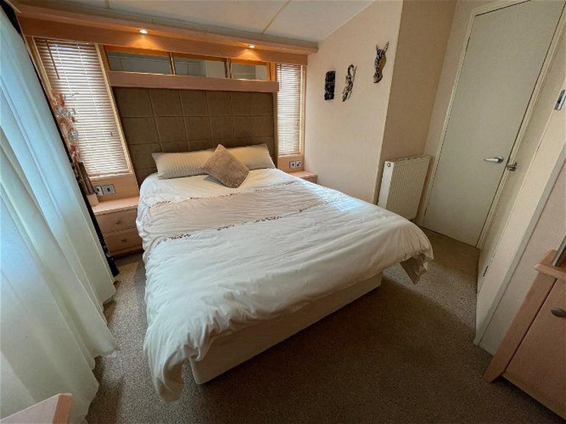 Cabin | 2 bedrooms, iron/ironing board, WiFi (free), bed sheets