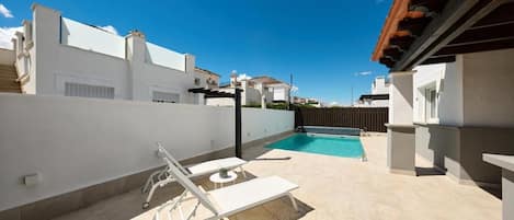 Casa, 2 quartos, acessível, sacada | Piscina