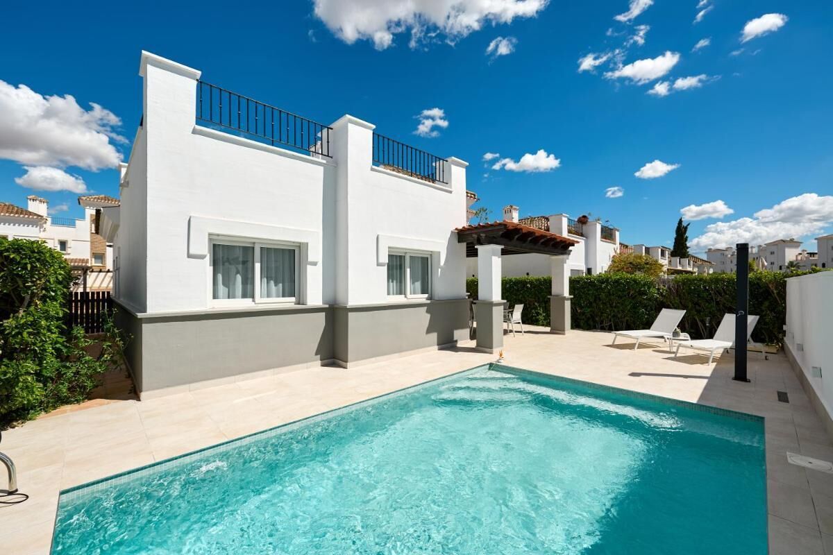 Casa, 2 habitaciones, accesible para personas con discapacidad, balcón | Piscina