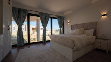 Deluxe-Villa | 2 Schlafzimmer, hochwertige Bettwaren, Minibar, individuell dekoriert