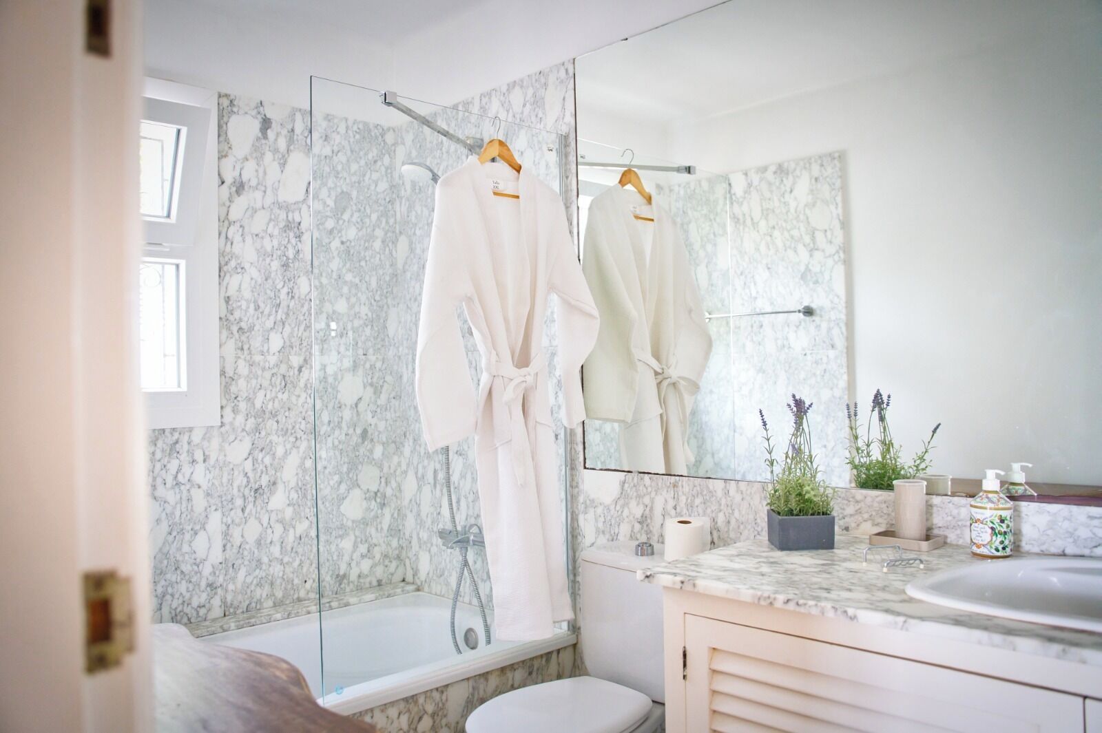 Comfort Double Room, 1 Queen Bed, Non Smoking, Pool View (Carlos) | Bathroom