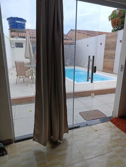 Family House: LED Pool with Hydromassage, 16 Beds and Beach 280m away – Alcobaça BA.
