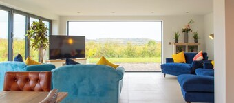 Beautiful Barn Conversion-Escape for 12