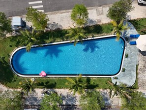 Outdoor pool - Nam Hoi An Riverside Hotel (Da Nang)