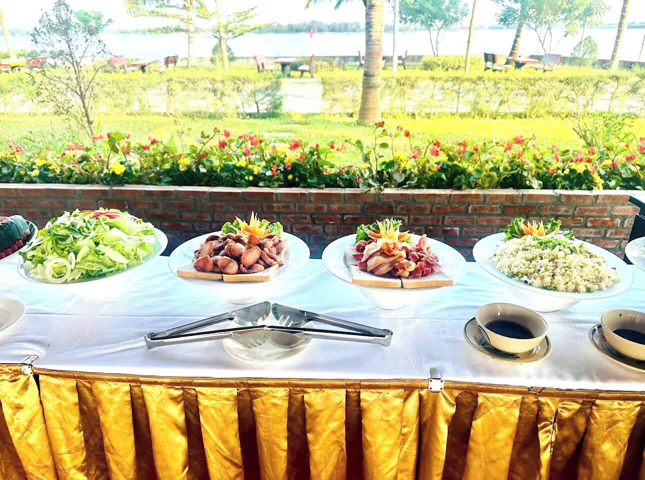 Desayuno bufé gratuito y diario