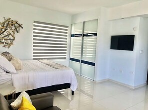 1 bedroom, iron/ironing board, free WiFi, bed sheets