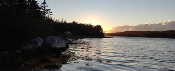 Relax in Nova Scotia for up to 6 people