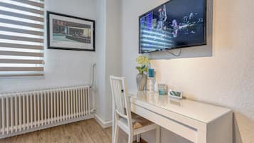 Double Room, Private Bathroom | Room amenity