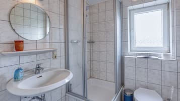 Double Room, Private Bathroom | Room amenity