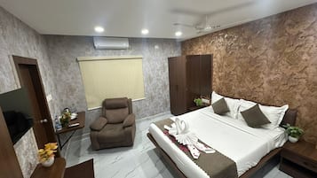 Superior Double Room, City View | In-room safe, desk, laptop workspace, iron/ironing board