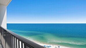 On the beach - Lazy River and Water Slide, Restaurant and Bar on site!  Beachfront! (Orange Beach)