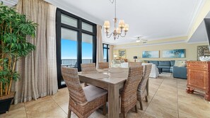 Dining - Lazy River and Water Slide, Restaurant and Bar on site!  Beachfront! (Orange Beach)