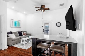 House, 2 Bedrooms | Living area | Smart TV