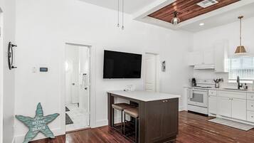 Rumah, 2 kamar tidur | Dapur pribadi | Lemari es, oven, mesin pembuat kopi/teh, dan pemanggang roti