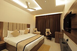 Deluxe Double Room, City View | Laptop workspace, free WiFi - SNJ TAJ GRAND HOTEL (Agra)