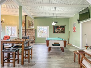 Interior - Chinook Rv Resort (Klamath)