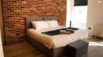1 bedroom, iron/ironing board, Internet, bed sheets