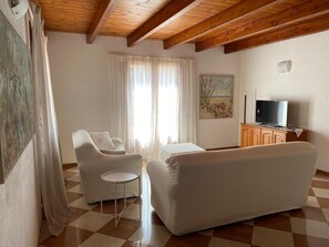 スマートテレビ、暖炉