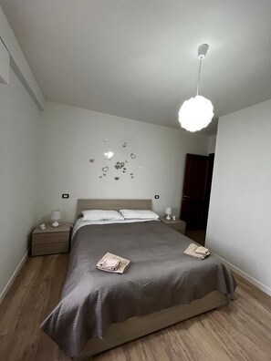 2 Schlafzimmer, Bügeleisen/Bügelbrett, WLAN, Bettwäsche