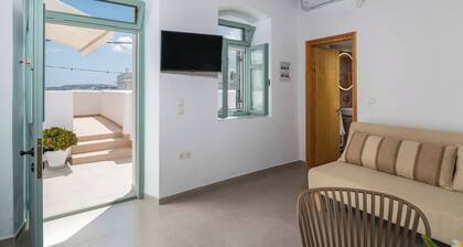 Isterna
Lapis Domus Milos