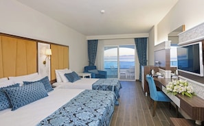 Bureau, espace de travail pour ordinateur portable, Wi-Fi gratuit