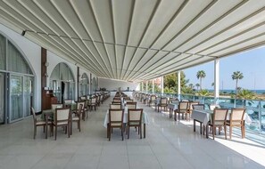 مطعم