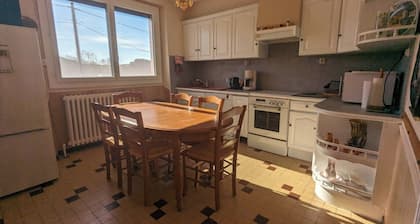 Detached house 25 minutes from the center of Albi.