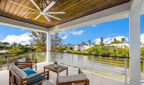 Property grounds - From Dusk Til Dune- 5 bedroom, Canal front, private pool/spa and close to beach (Anna Maria)
