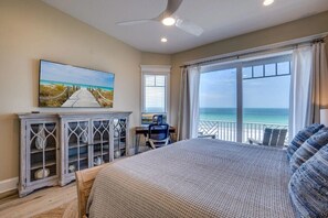 8 bedrooms, desk, iron/ironing board, free WiFi - Paradise Beach- 8 bedroom on the beach (Bradenton Beach)