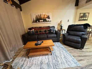 Smart TV, fireplace, video games