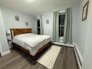 2 habitaciones, tabla de planchar con plancha, wifi y ropa de cama 