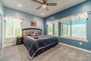 5 Schlafzimmer, Schreibtisch, Bügeleisen/Bügelbrett, kostenloses WLAN