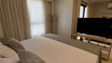 1 bedroom, iron/ironing board, internet, bed sheets