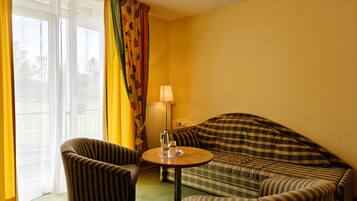 Superior Double or Twin Room, Balcony, Garden View | Room amenity