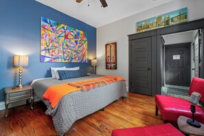 Iron/ironing board, free WiFi, bed sheets