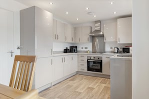 Fridge, microwave, oven, dishwasher - Pass the Keys | Gorgeous 1 bed New-Build in York (York)
