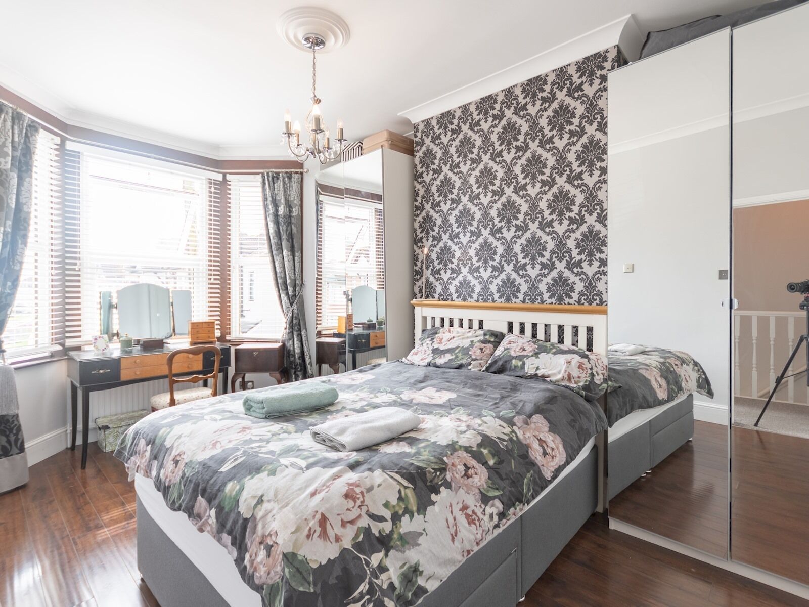 3 bedrooms, iron/ironing board, free WiFi, bed sheets