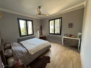 4 chambres, fer et planche à repasser, Wi-Fi