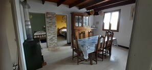 Dining - Country cottage (Ajoux)